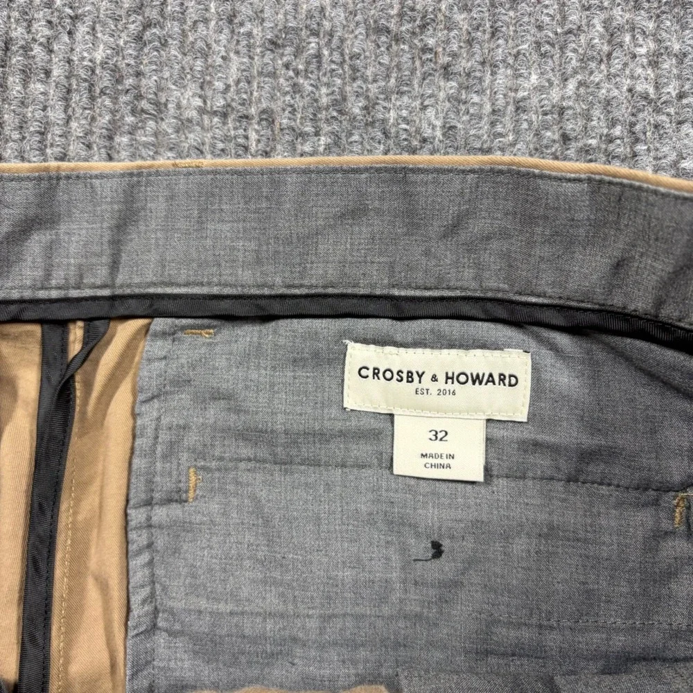 Crosby & Howard Shorts  Mens 32 Khaki Chino Shorts Tan Flat Front Casual Cotton